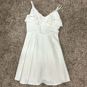 Elegant White Dress with Ruffle Detail